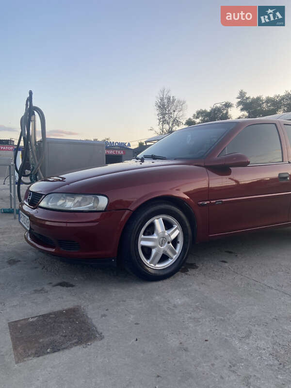 Седан Opel Vectra 1997 в Запорожье фото 4 Седан Opel Vectra 1997 в Запорожье