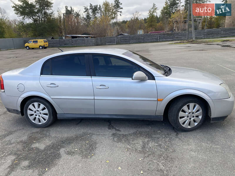 Седан Opel Vectra 2003 в Гостомеле