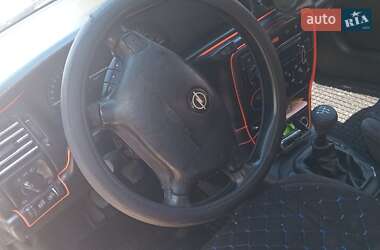 Седан Opel Vectra 1999 в  фото 11 Седан Opel Vectra 1999 в