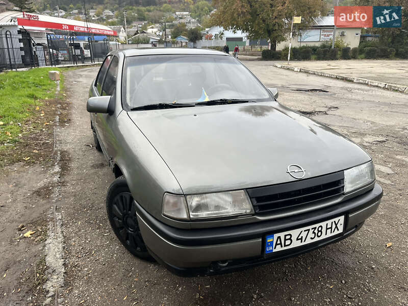 Ліфтбек Opel Vectra 1991 в Могилів-Подільському