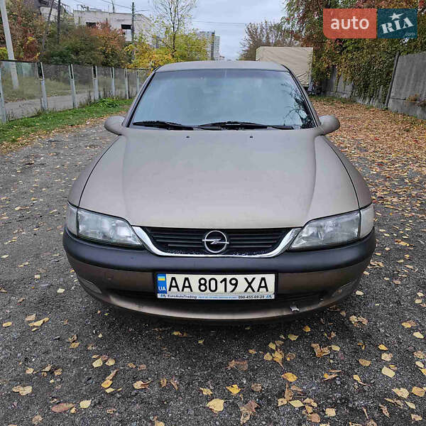 Седан Opel Vectra 1999 в Киеве фото 3 Седан Opel Vectra 1999 в Киеве