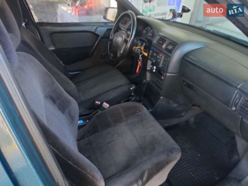 Седан Opel Vectra 1994 в Івано-Франківську фото 5 Седан Opel Vectra 1994 в Івано-Франківську