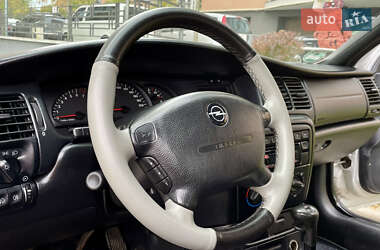 Седан Opel Vectra 1998 в  фото 20 Седан Opel Vectra 1998 в