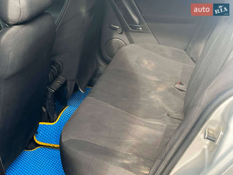 Седан Opel Vectra 2002 в Киеве фото 24 Седан Opel Vectra 2002 в Киеве