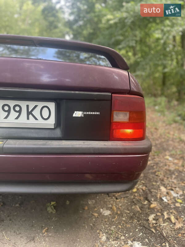 Седан Opel Vectra 1990 в Христиновке фото 5 Седан Opel Vectra 1990 в Христиновке