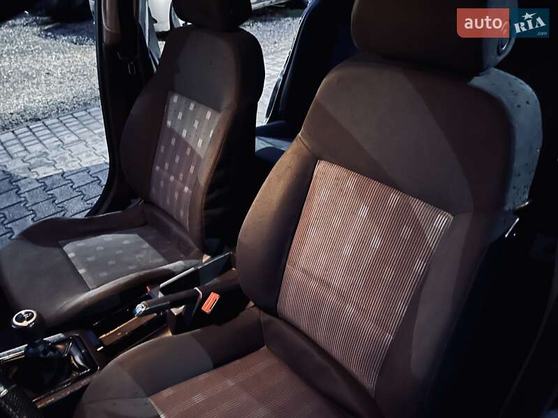 Седан Opel Vectra 2007 в Тернополі фото 18 Седан Opel Vectra 2007 в Тернополі