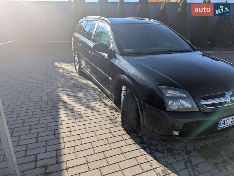 Универсал Opel Vectra 2005 в Городке