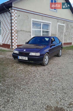 Лифтбек Opel Vectra 1992 в Хотине