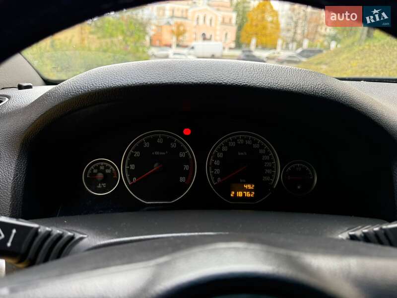 Седан Opel Vectra 2008 в Киеве