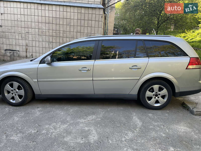 Универсал Opel Vectra 2004 в Киеве фото 11 Универсал Opel Vectra 2004 в Киеве
