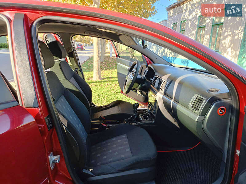 Седан Opel Vectra 2005 в Кілії