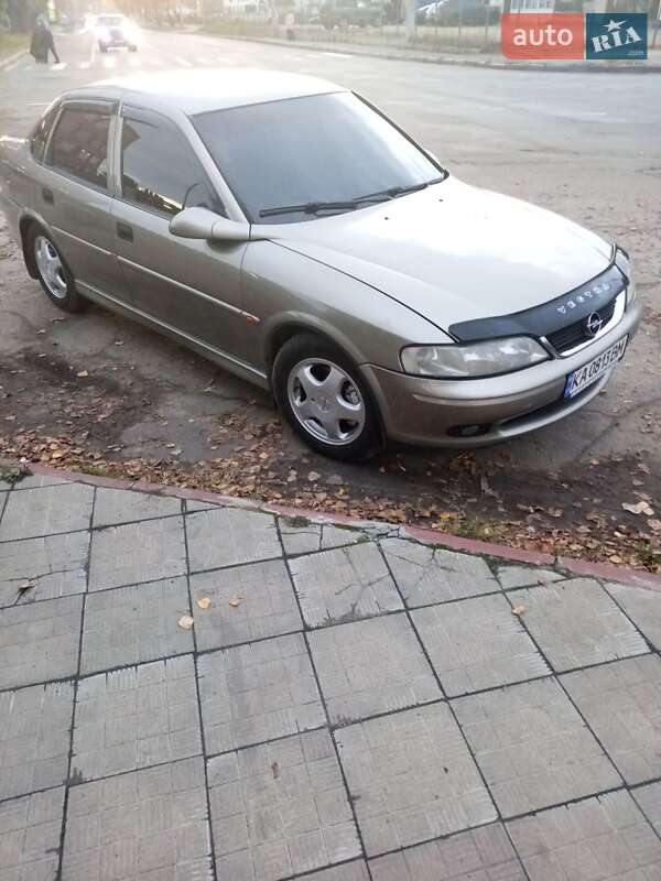 Седан Opel Vectra 1999 в Києві