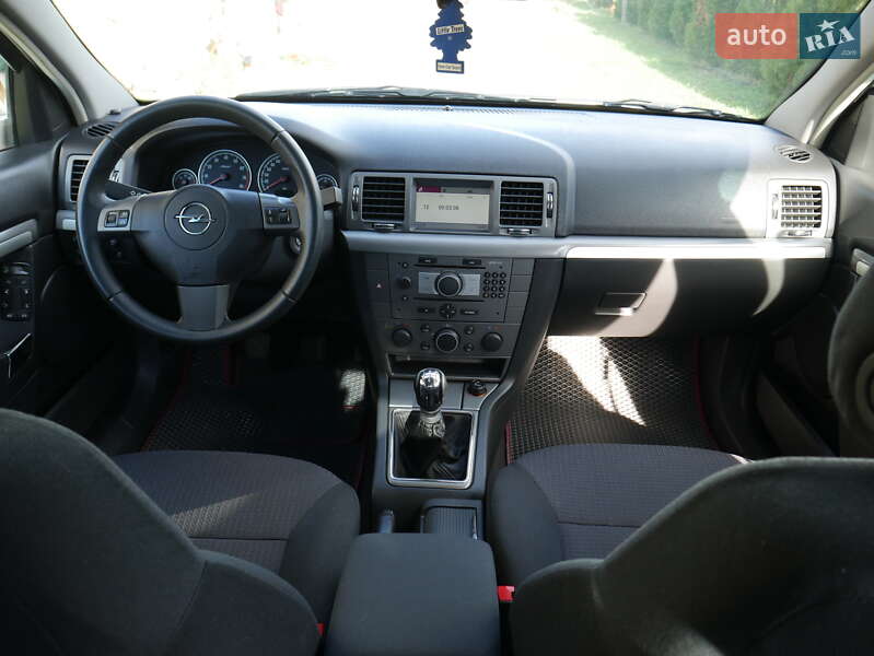 Седан Opel Vectra 2007 в Берегово фото 45 Седан Opel Vectra 2007 в Берегово