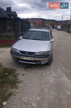 Седан Opel Vectra 1996 в Кременце