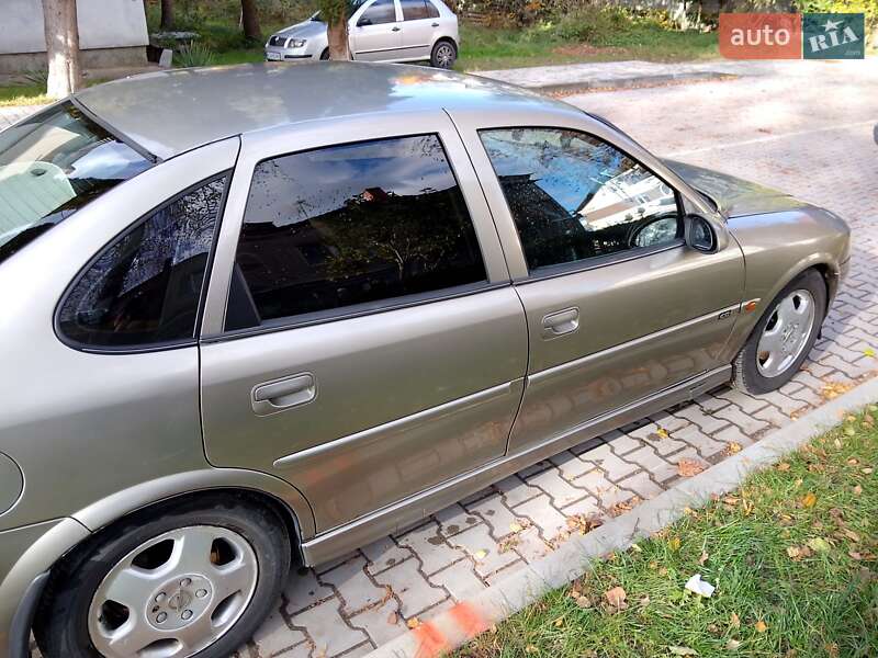 Седан Opel Vectra 1999 в Сокале