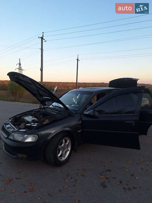 Седан Opel Vectra 1997 в Виннице