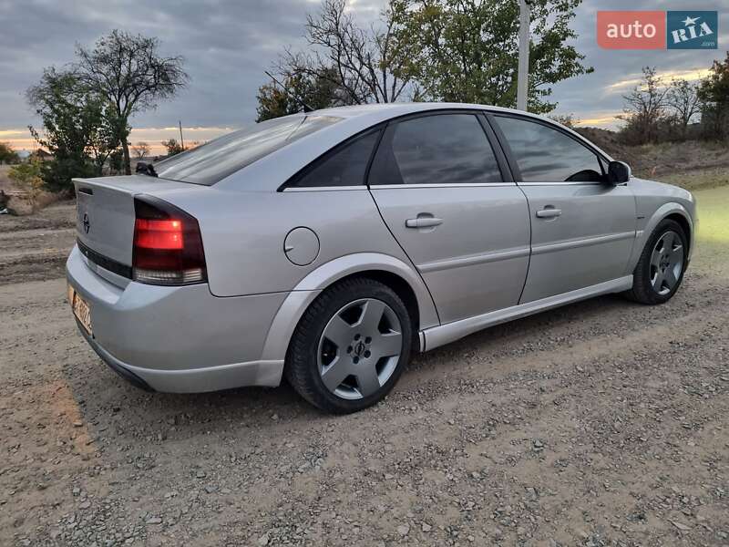 Лифтбек Opel Vectra 2003 в Николаеве фото 3 Лифтбек Opel Vectra 2003 в Николаеве