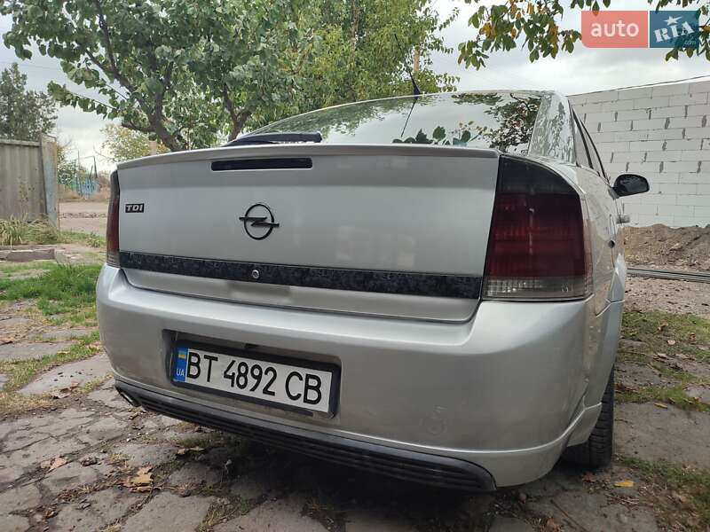 Лифтбек Opel Vectra 2003 в Николаеве фото 25 Лифтбек Opel Vectra 2003 в Николаеве