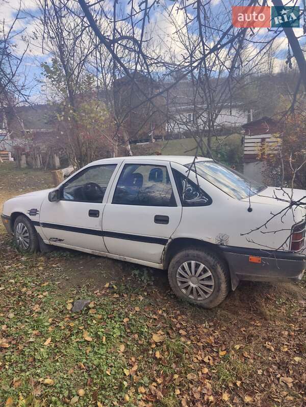 Седан Opel Vectra 1991 в Ивано-Франковске