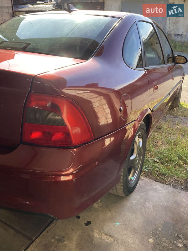 Седан Opel Vectra 1998 в Львове фото 3 Седан Opel Vectra 1998 в Львове