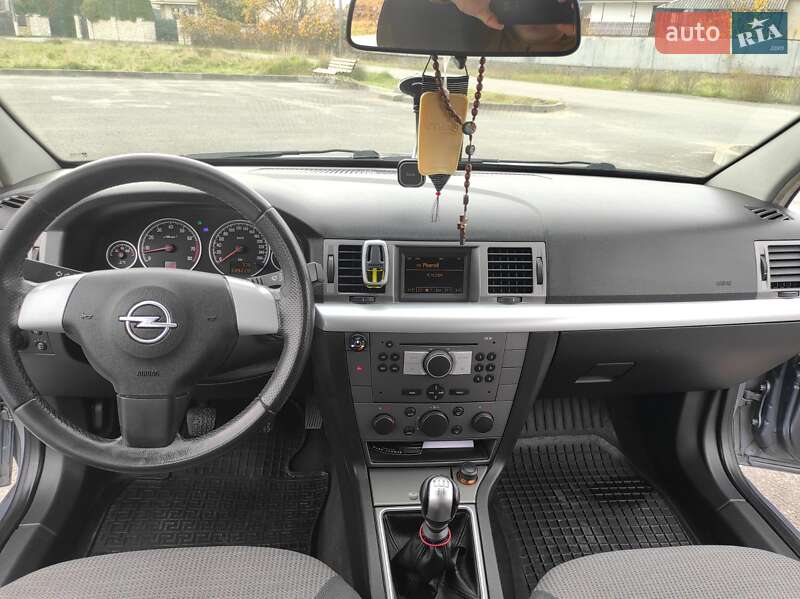 Універсал Opel Vectra 2004 в Виноградові