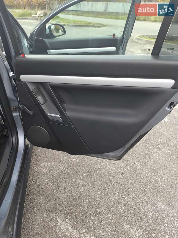 Універсал Opel Vectra 2004 в Виноградові