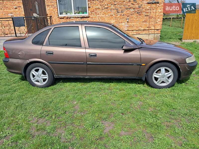Седан Opel Vectra 1998 в Радехове фото 11 Седан Opel Vectra 1998 в Радехове
