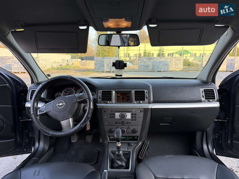 Ліфтбек Opel Vectra 2007 в Звягелі