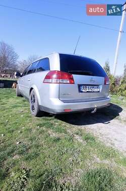 Универсал Opel Vectra 2004 в Гайсине