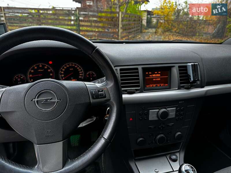 Седан Opel Vectra 2006 в Києві