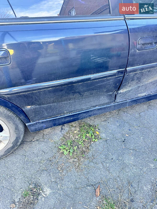 Седан Opel Vectra 1999 в Литине