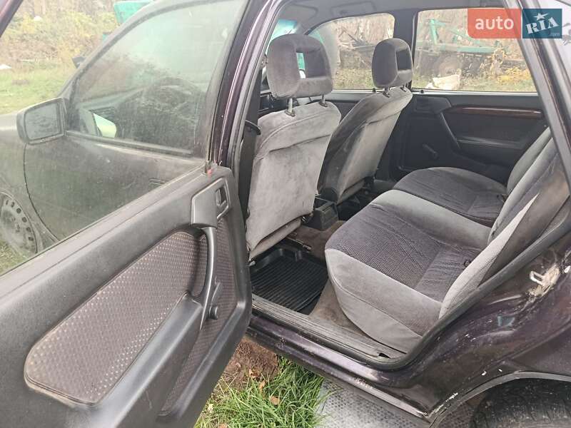 Седан Opel Vectra 1993 в Черкассах