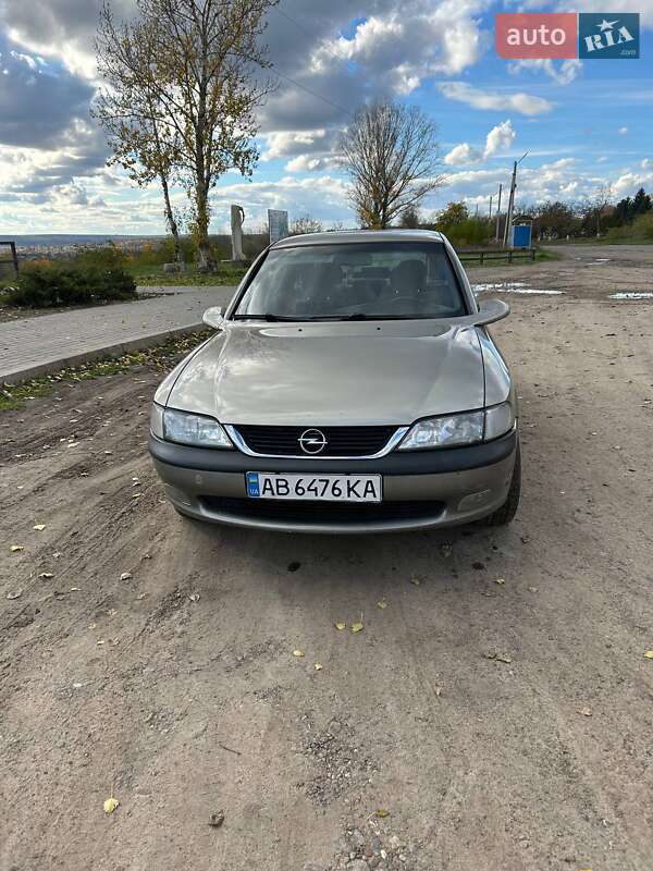 Ліфтбек Opel Vectra 1998 в Миколаєві фото 10 Ліфтбек Opel Vectra 1998 в Миколаєві