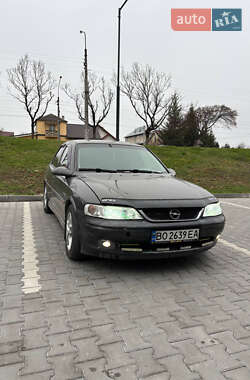 Лифтбек Opel Vectra 2000 в Ивано-Франковске