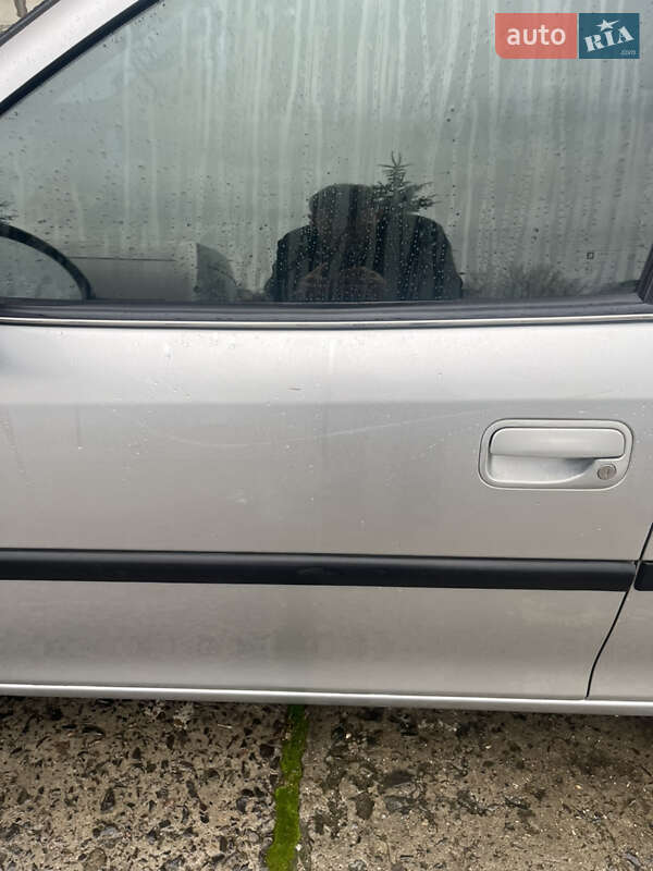Седан Opel Vectra 1998 в Новом Роздоле фото 20 Седан Opel Vectra 1998 в Новом Роздоле