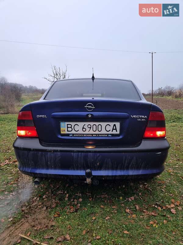 Седан Opel Vectra 1997 в Старом Самборе