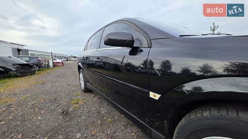 Седан Opel Vectra 2003 в Рівному фото 4 Седан Opel Vectra 2003 в Рівному