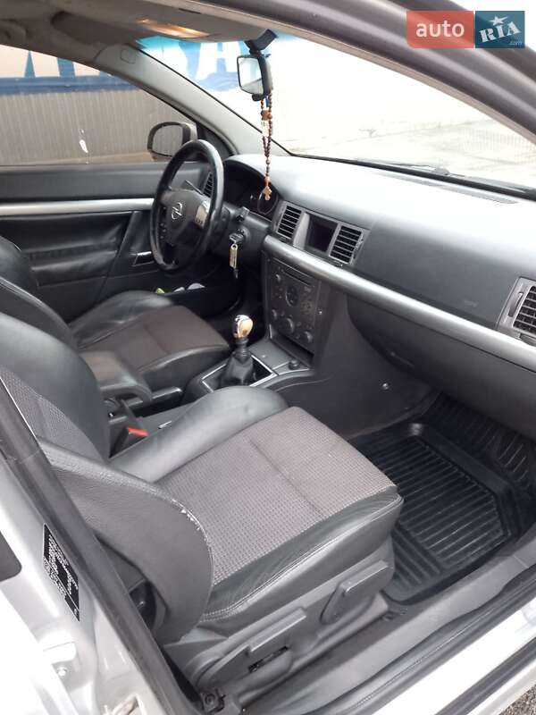 Лифтбек Opel Vectra 2003 в Кропивницком фото 8 Лифтбек Opel Vectra 2003 в Кропивницком
