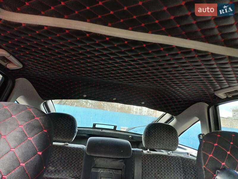 Лифтбек Opel Vectra 1998 в Херсоне