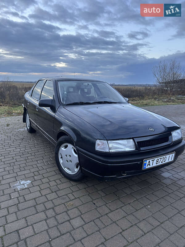 Седан Opel Vectra 1990 в Отынии