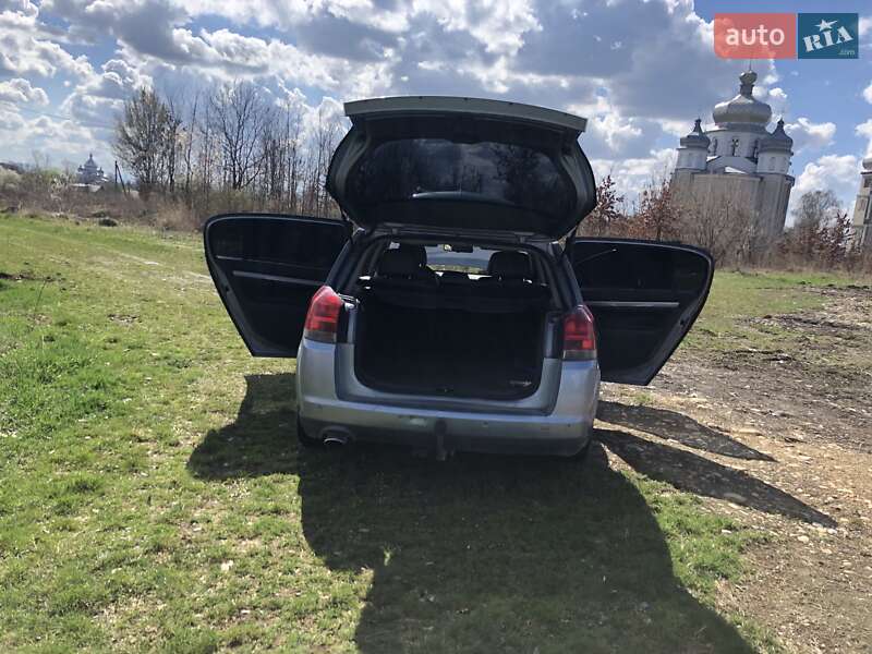 Лифтбек Opel Vectra 2004 в Калуше