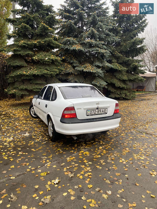 Седан Opel Vectra 1998 в Днепре фото 13 Седан Opel Vectra 1998 в Днепре
