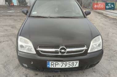 Седан Opel Vectra 2004 в Дубровице