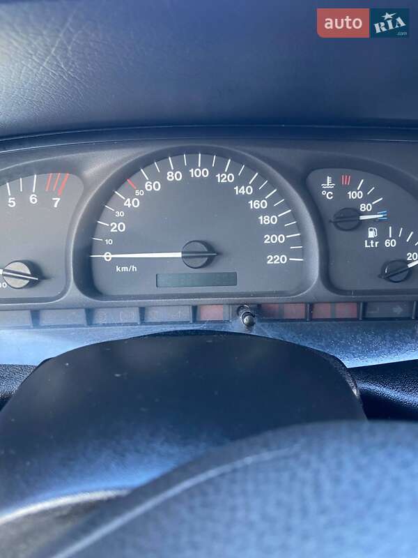 Седан Opel Vectra 1999 в Житомире