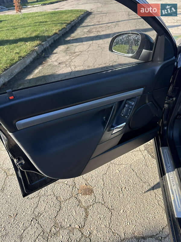 Седан Opel Vectra 2006 в Умани фото 7 Седан Opel Vectra 2006 в Умани