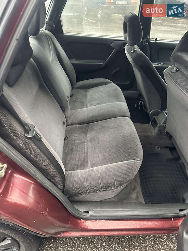 Седан Opel Vectra 1989 в Новой Водолаге фото 10 Седан Opel Vectra 1989 в Новой Водолаге