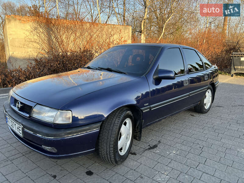 Ліфтбек Opel Vectra 1995 в Івано-Франківську фото 27 Ліфтбек Opel Vectra 1995 в Івано-Франківську