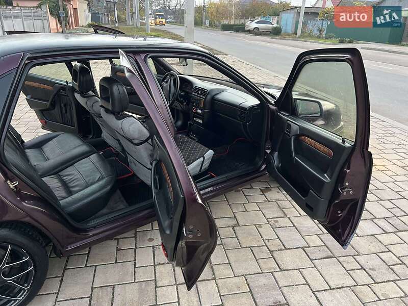 Седан Opel Vectra 1994 в Измаиле