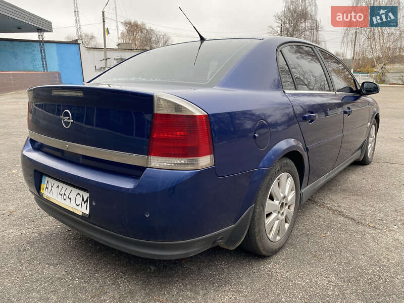 Седан Opel Vectra 2004 в Харькове