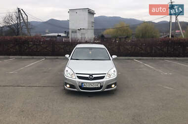 Лифтбек Opel Vectra 2008 в Хусте